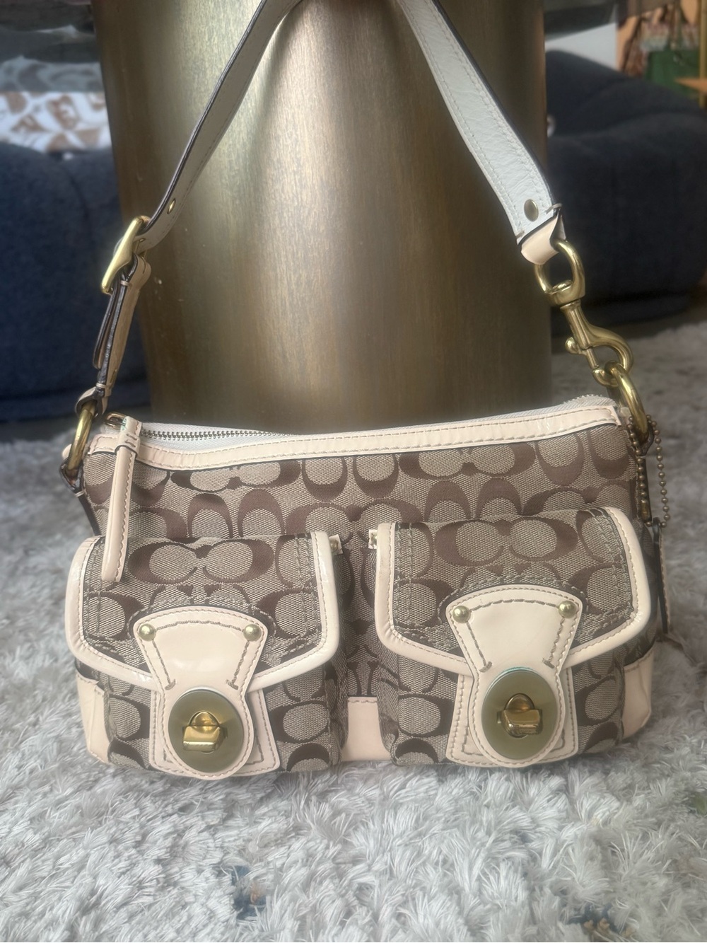 COACH 2009 SIGNATURE PEACHY BEIGE LEGACY